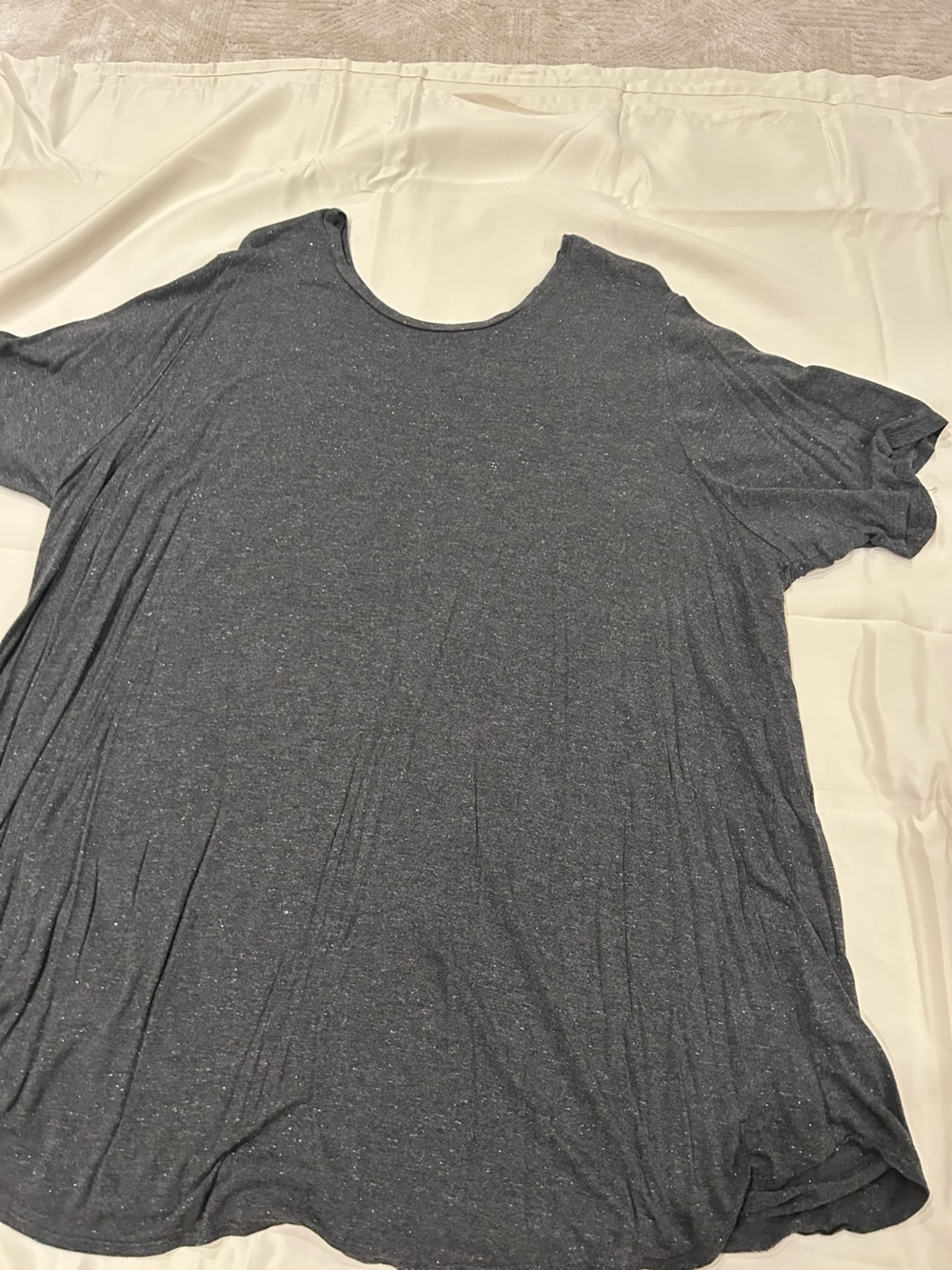 Old Navy Women’s sparkling gray t-shirt
